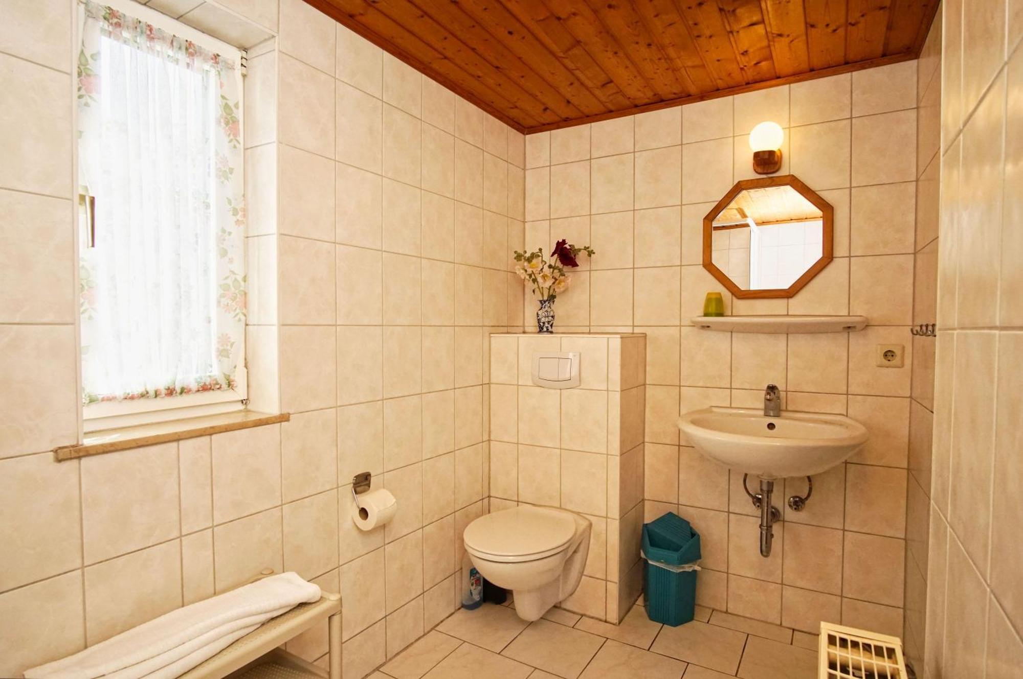 Zentral Aber Ruhig, Terrasse Mit Viel Gruen - Strandnahes Ferienhaus Luki เกอเรน ภายนอก รูปภาพ